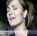 En el videoclip de París